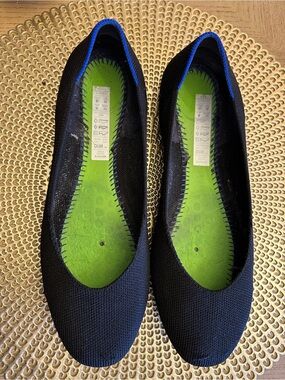 Rothy's The Daily Flat Black Round-toe Shoes Size 10 ( SEE PHOTOS & Descript)